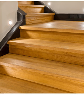 Escalier vitrifié avec vitrificateur AQUAPARQUET